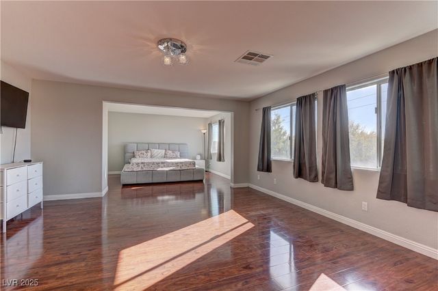 3765 Dusky Flycatcher Street, Las Vegas, NV 89122