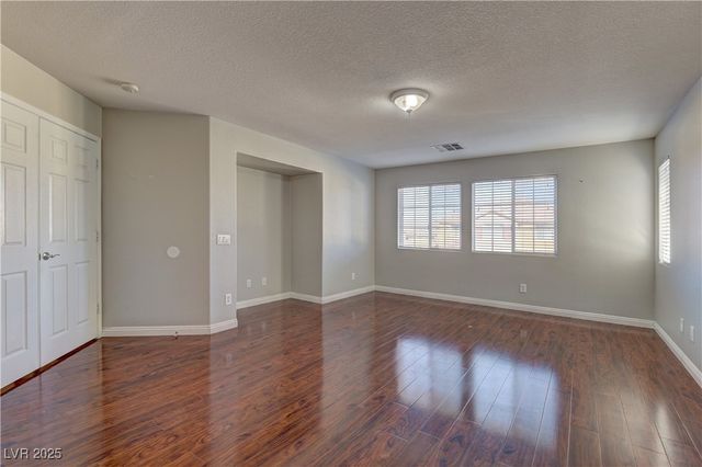 3765 Dusky Flycatcher Street, Las Vegas, NV 89122