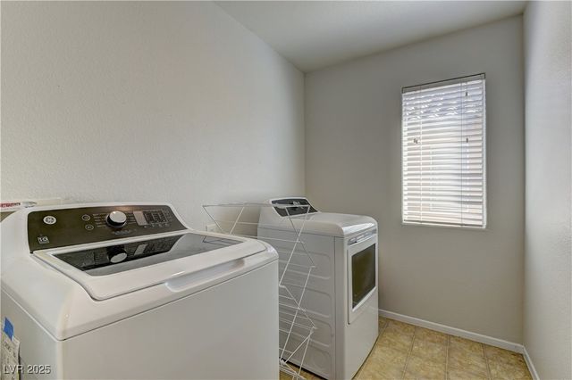 3765 Dusky Flycatcher Street, Las Vegas, NV 89122