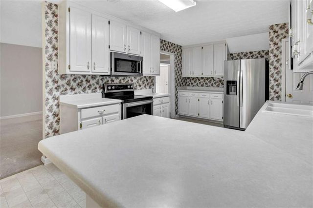 4860 Thornwood Drive, Covington, GA 30016