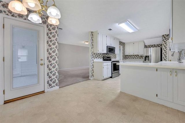 4860 Thornwood Drive, Covington, GA 30016