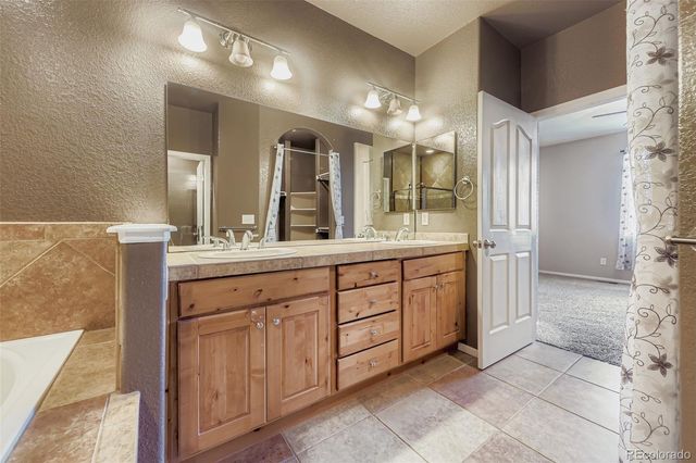 15501 E 112th Avenue 22A, Commerce City, CO 80022