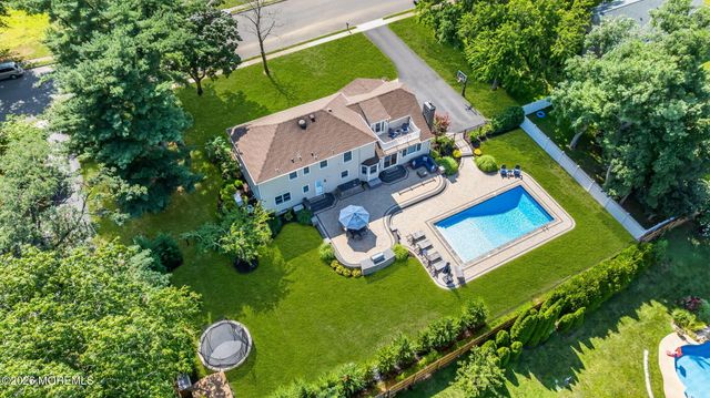 6 Woods Road, West Long Branch, NJ 07764