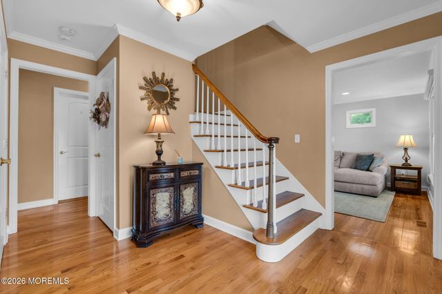 6 Woods Road, West Long Branch, NJ 07764