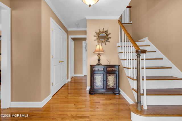 6 Woods Road, West Long Branch, NJ 07764
