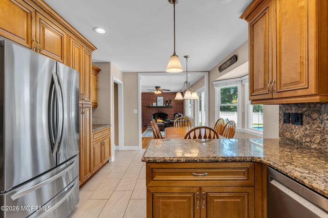 6 Woods Road, West Long Branch, NJ 07764