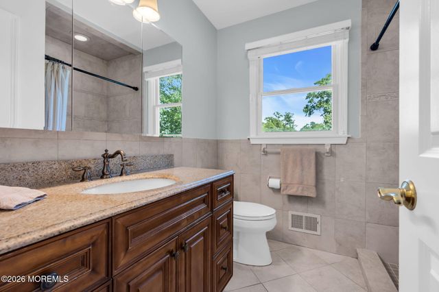 6 Woods Road, West Long Branch, NJ 07764