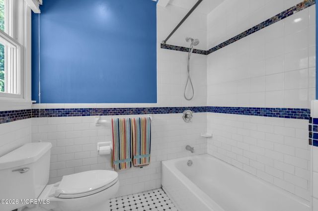 6 Woods Road, West Long Branch, NJ 07764