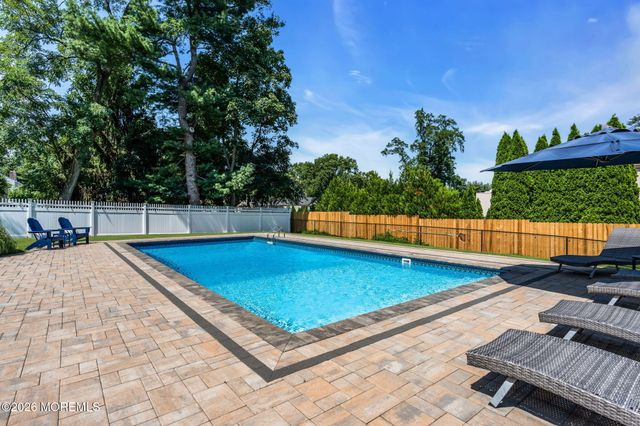 6 Woods Road, West Long Branch, NJ 07764