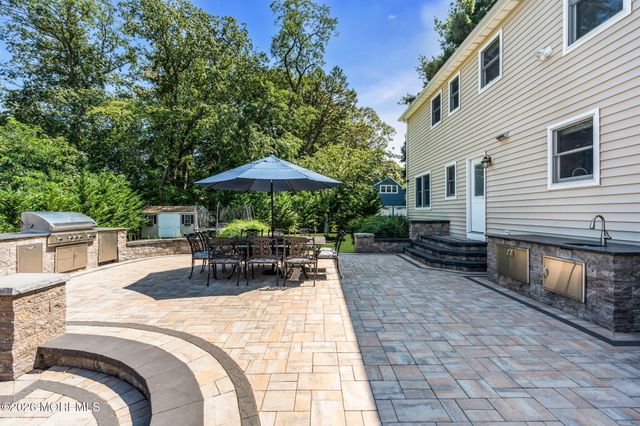6 Woods Road, West Long Branch, NJ 07764