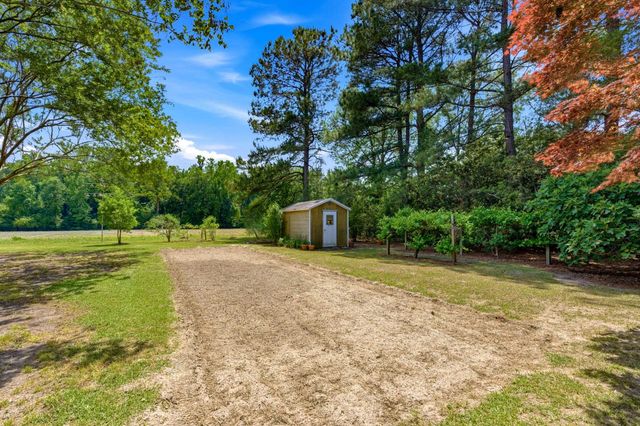 902 Grange Rd, Aynor, SC 29511