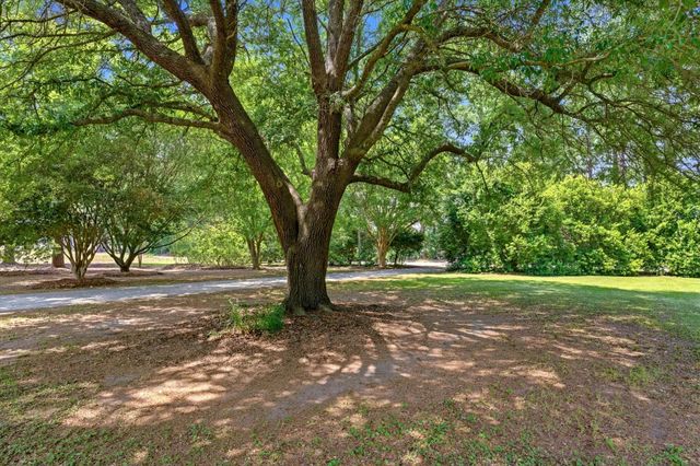 902 Grange Rd, Aynor, SC 29511