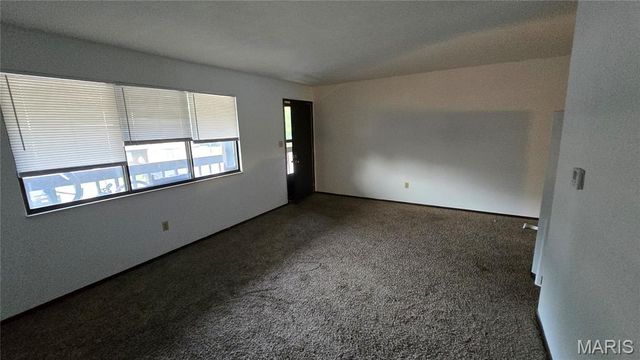 1907 E D Street 8, Belleville, IL 62221