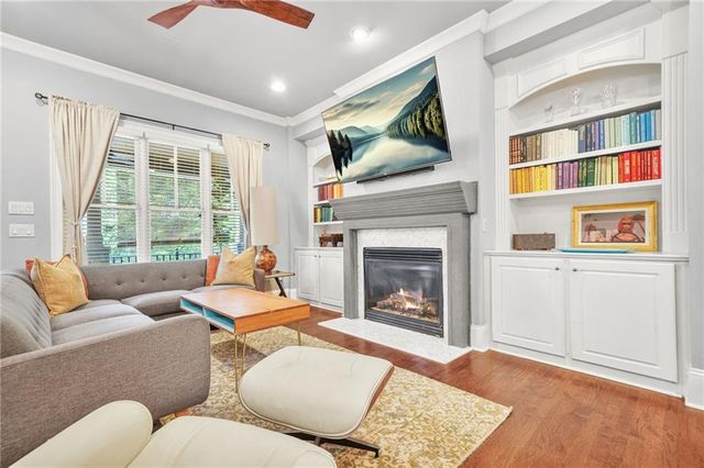 385 15TH NW Street 6, Atlanta, GA 30363