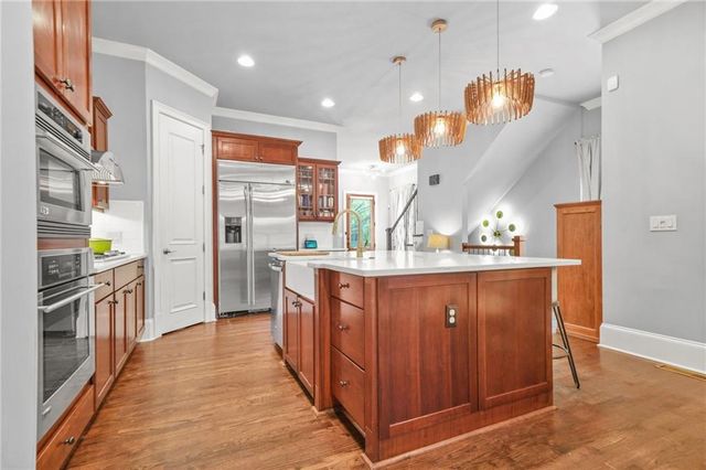 385 15TH NW Street 6, Atlanta, GA 30363