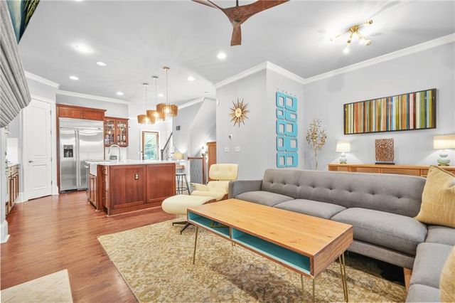 385 15TH NW Street 6, Atlanta, GA 30363