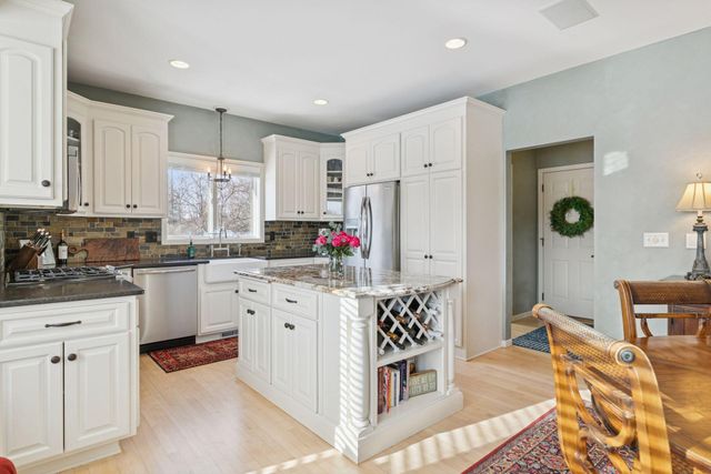 4700 Mcdonald Dr Place N, Stillwater, MN 55082