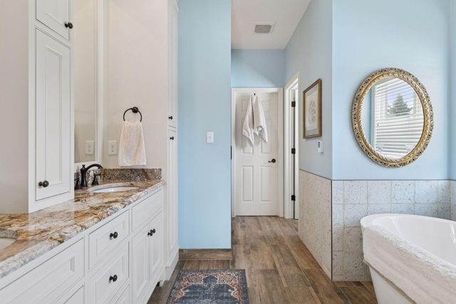 4700 Mcdonald Dr Place N, Stillwater, MN 55082