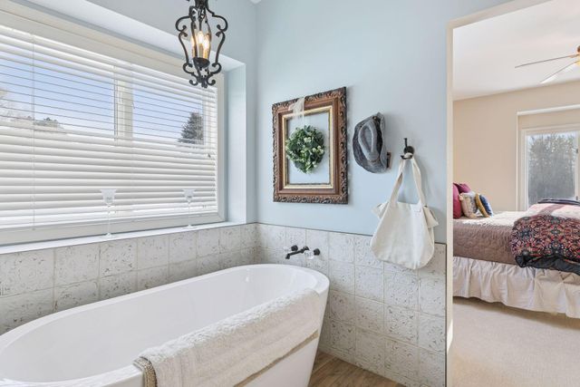 4700 Mcdonald Dr Place N, Stillwater, MN 55082