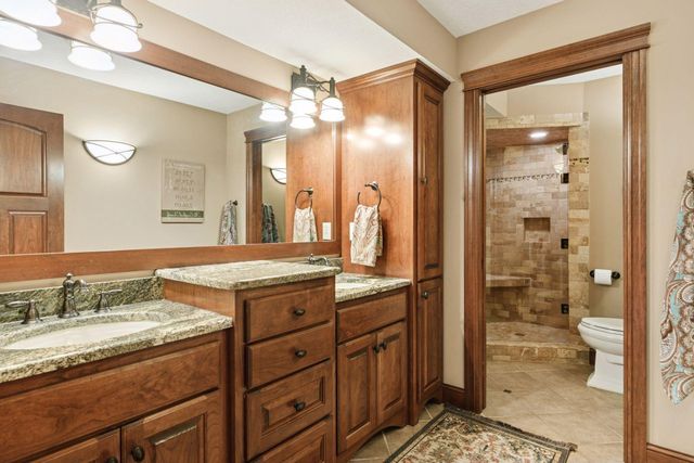 4700 Mcdonald Dr Place N, Stillwater, MN 55082