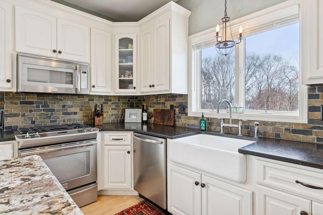 4700 Mcdonald Dr Place N, Stillwater, MN 55082