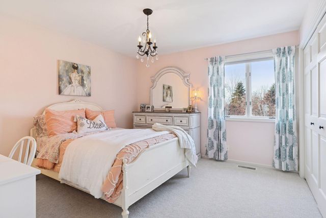 4700 Mcdonald Dr Place N, Stillwater, MN 55082