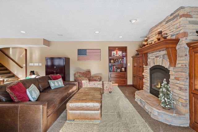 4700 Mcdonald Dr Place N, Stillwater, MN 55082