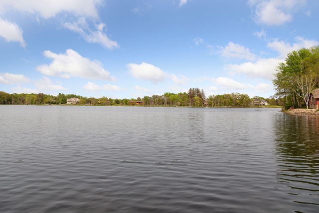 4700 Mcdonald Dr Place N, Stillwater, MN 55082