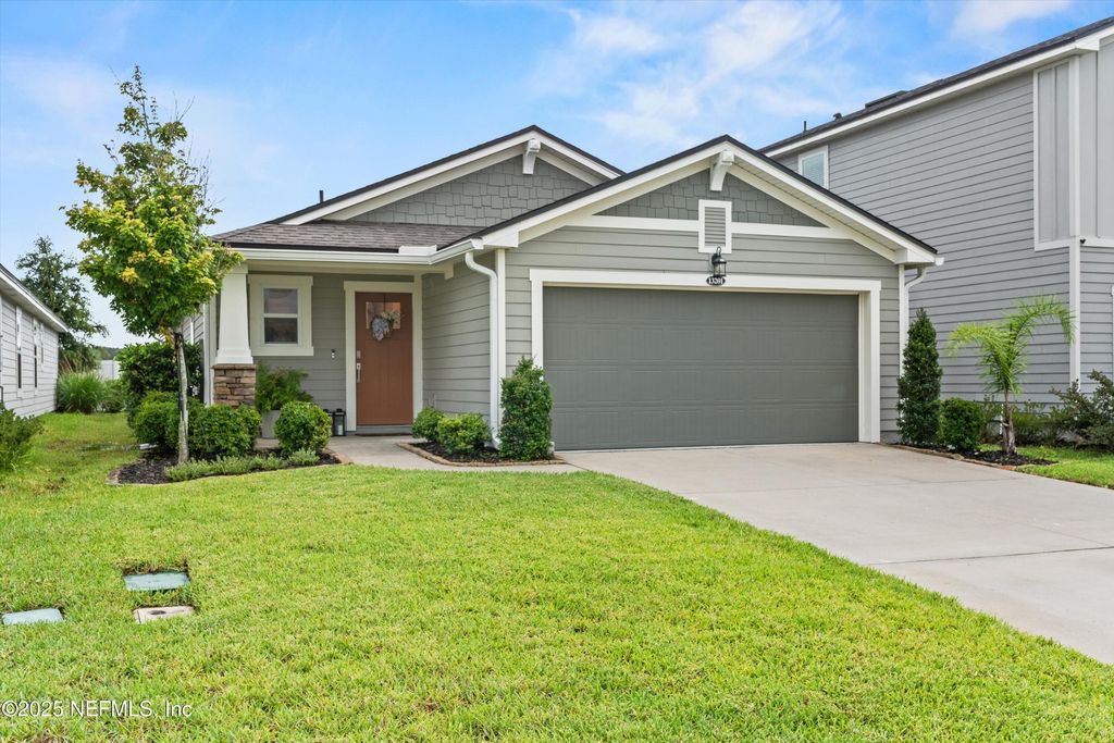 13201 HOLSINGER Boulevard, Jacksonville, FL 32256