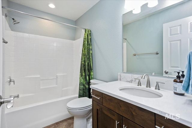 1701 E Kamay Ct, Meridian, ID 83646