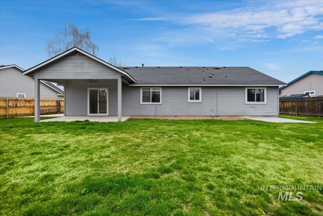 1701 E Kamay Ct, Meridian, ID 83646