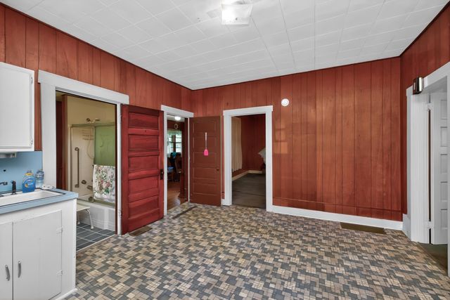 223 W Higgins Street, Midway, KY 40347