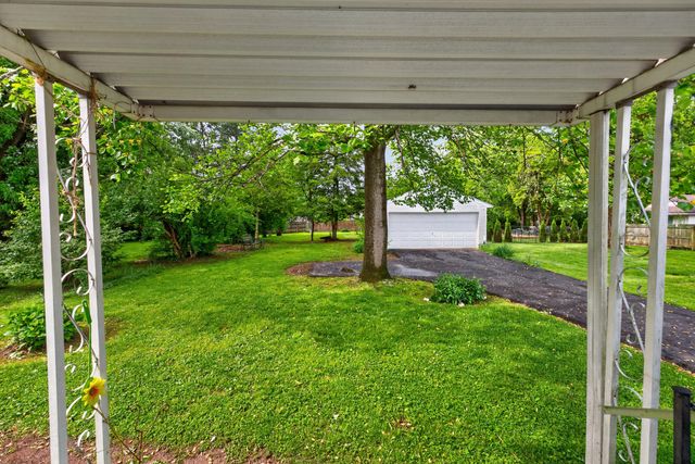 223 W Higgins Street, Midway, KY 40347
