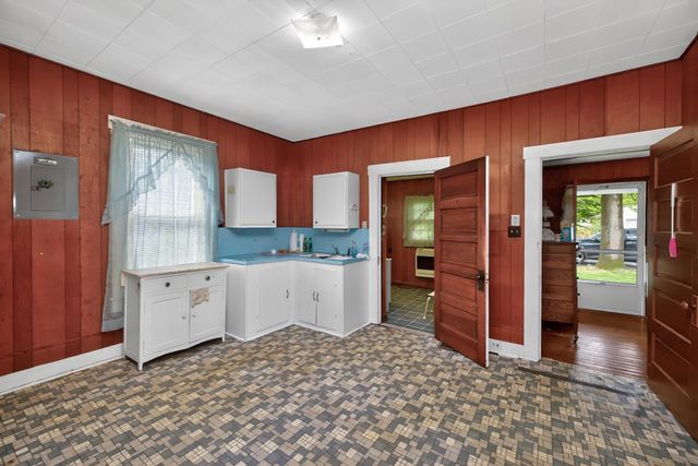 223 W Higgins Street, Midway, KY 40347