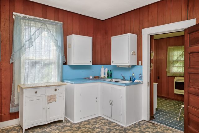 223 W Higgins Street, Midway, KY 40347