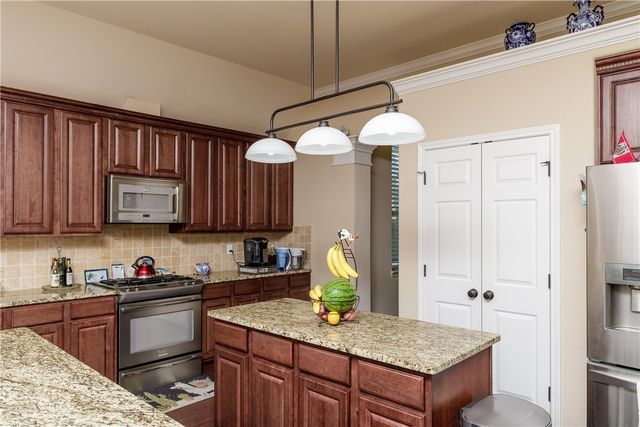 305 Hogan, Portland, TX 78374