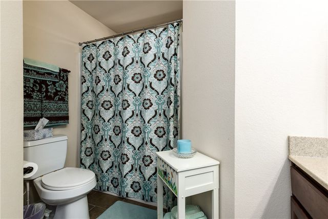 305 Hogan, Portland, TX 78374