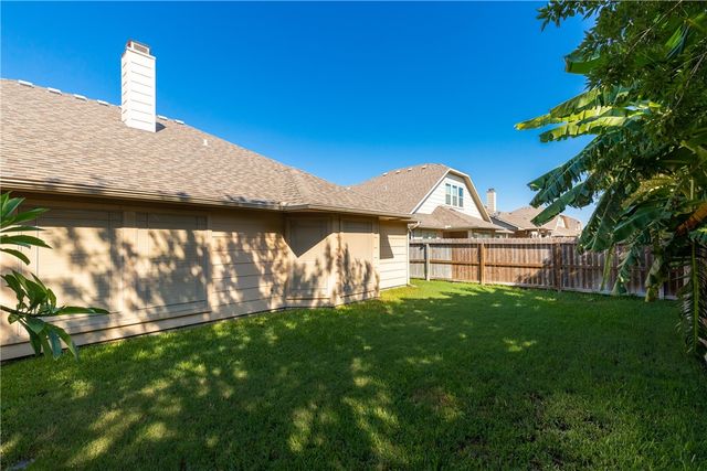 305 Hogan, Portland, TX 78374