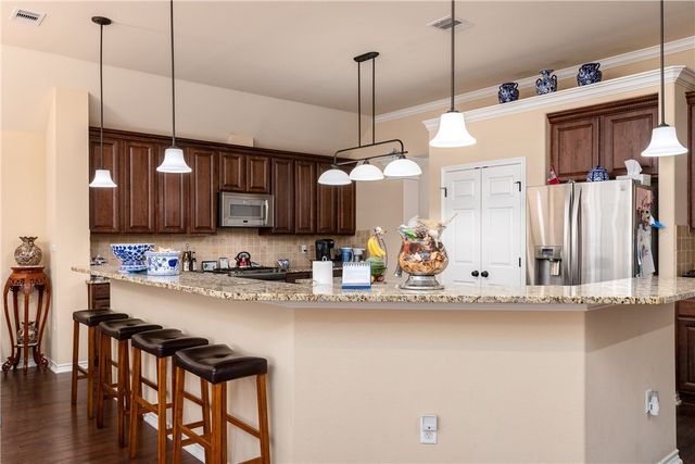 305 Hogan, Portland, TX 78374