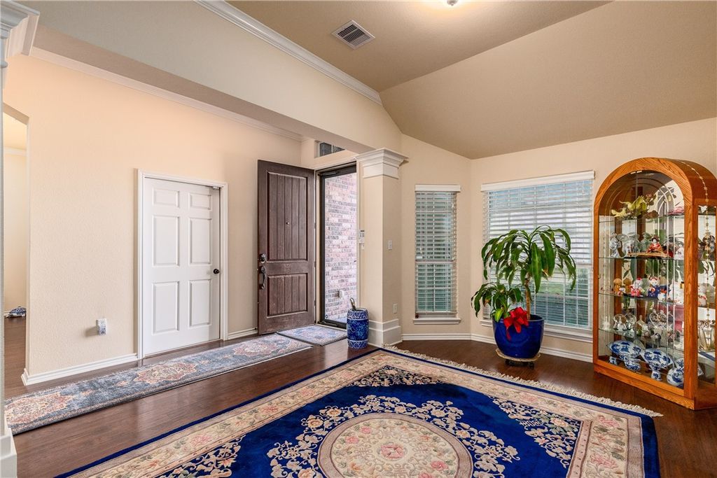 305 Hogan, Portland, TX 78374 — photo 4
