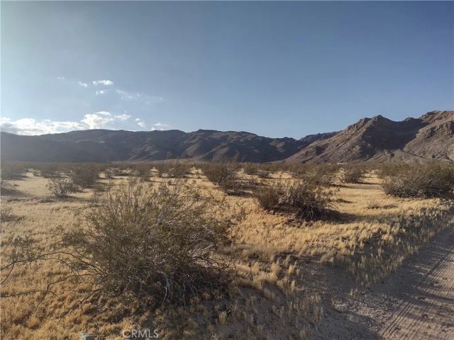 5 Venada, Lucerne Valley, CA 92356