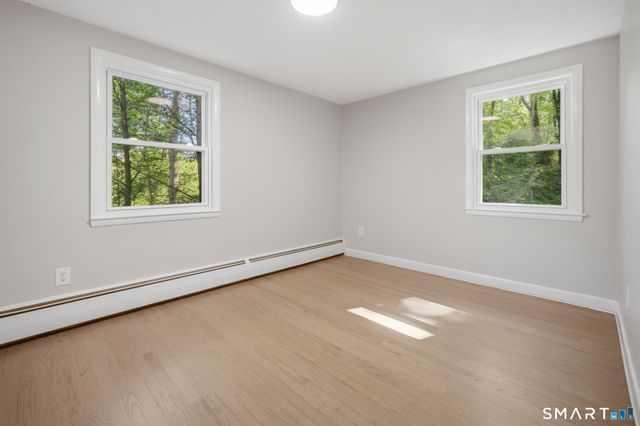 32 Hemlock Lane, East Hartford, CT 06118