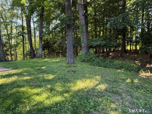 32 Hemlock Lane, East Hartford, CT 06118