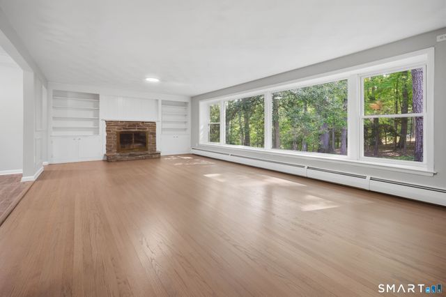 32 Hemlock Lane, East Hartford, CT 06118