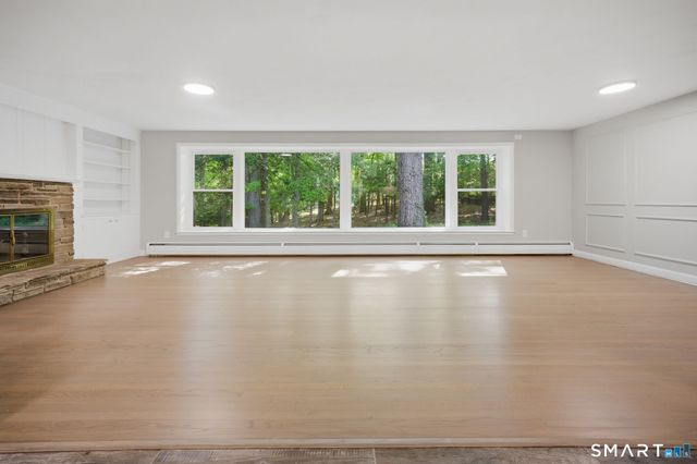 32 Hemlock Lane, East Hartford, CT 06118
