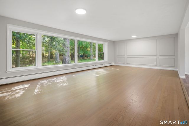 32 Hemlock Lane, East Hartford, CT 06118