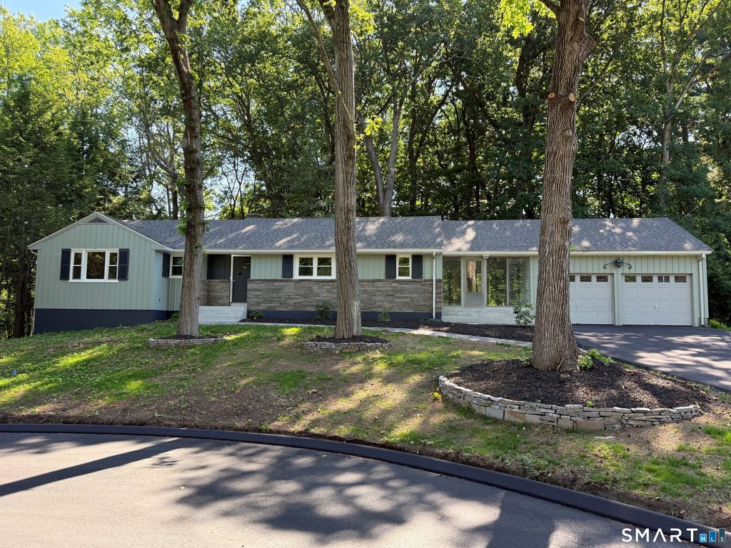 32 Hemlock Lane, East Hartford, CT 06118