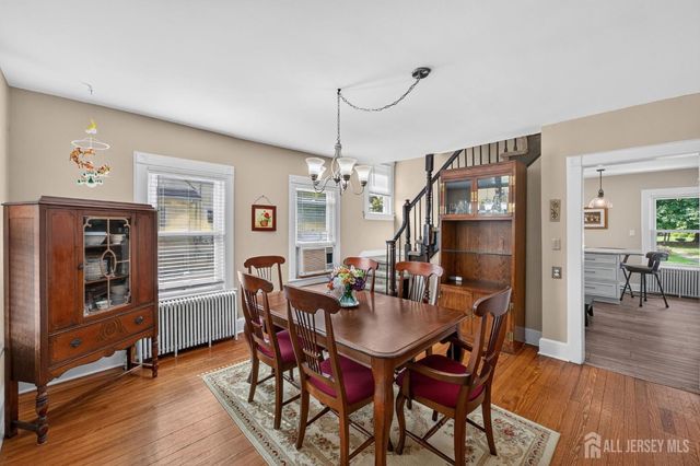 325 Dorn Avenue, Middlesex, NJ 08846