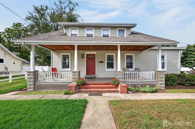 325 Dorn Avenue, Middlesex, NJ 08846