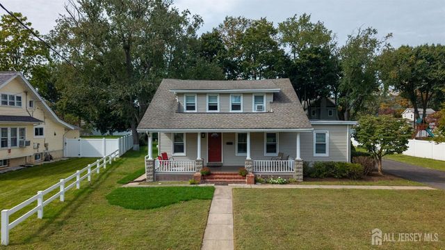 325 Dorn Avenue, Middlesex, NJ 08846
